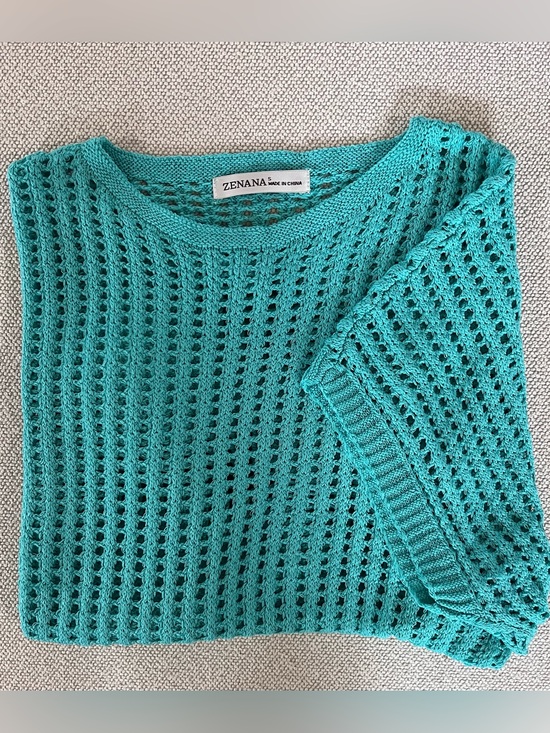 Zenana Outfitters Sweaters - Zenana Turquoise Open Weave short sleeve summer sweater.  Size Small NWOT